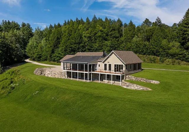 Photo 3 of Single family home for sale at 123 Nichols Rd, Peru, VT 05152 | MLS# 5102892 | Listing updated on 2026-09-10