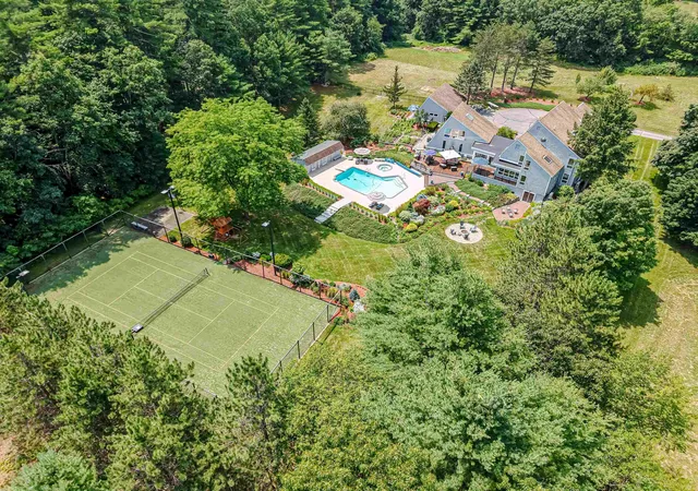 2nd image of 155 Pine Hill Rd, Hollis, NH 03049 | MLS# 5102901