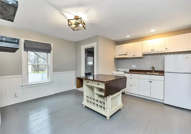 Photo 3 of House for sale at 40 Wilford St, Keene, NH 03431 | MLS# 5102904 | Listing updated on 2026-10-01
