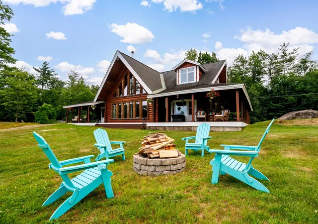 Single family home for sale at 179 Reed Rd, Chester, VT 05143 | MLS# 5102911