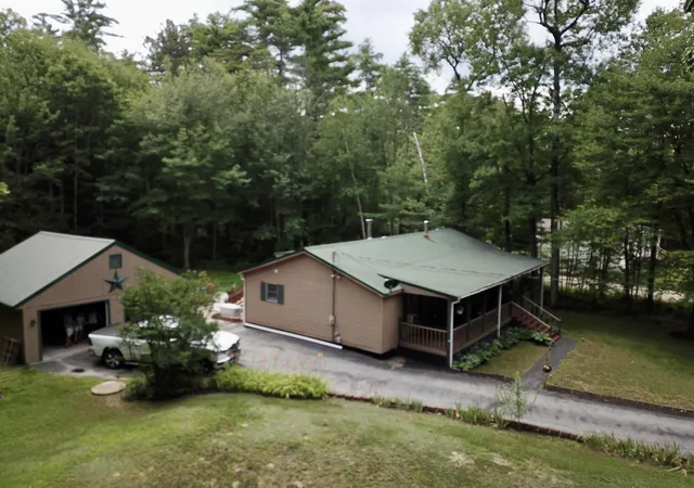 3rd image of 12 Overlook Dr, Center Harbor, NH 03226 | MLS# 5102915