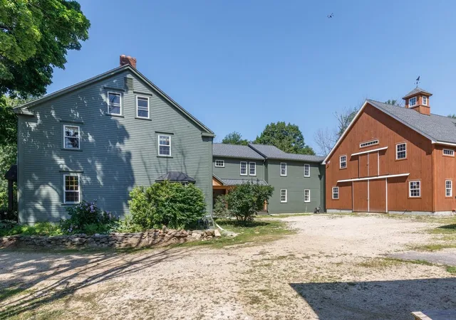 3rd image of 12 Coffeetown Rd, Deerfield, NH 03037 | MLS# 5102923