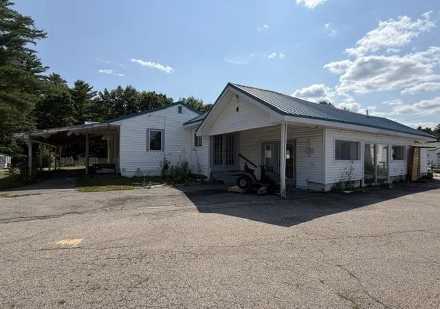 Photo 3 of Single family home for sale at 62 Milton Rd, Rochester, NH 03868 | MLS# 5102932 | Listing updated on 2026-09-30