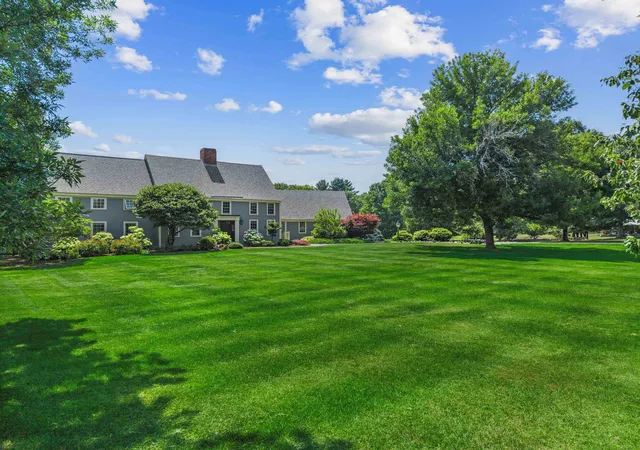 2nd image of 7290 Pleasant St, Loudon, NH 03307 | MLS# 5102933