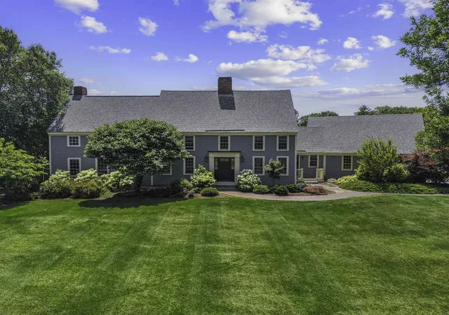 3rd image of 7290 Pleasant St, Loudon, NH 03307 | MLS# 5102933