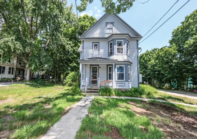 2nd image of 32 Hall Ave, Henniker, NH 03242 | MLS# 5102936