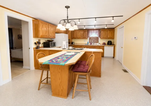 Photo 4 of Single family home for sale at 2 Nibroc St, Berlin, NH 03570 | MLS# 5102946 | Listing updated on 2026-08-31