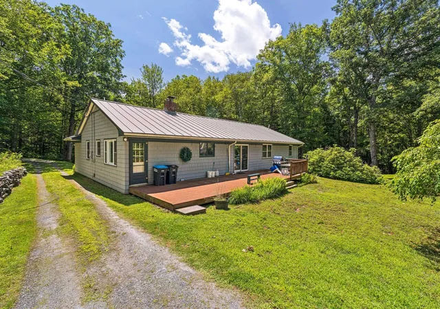 2nd image of 72 Ledge Dr, Plainfield, NH 03781 | MLS# 5102953