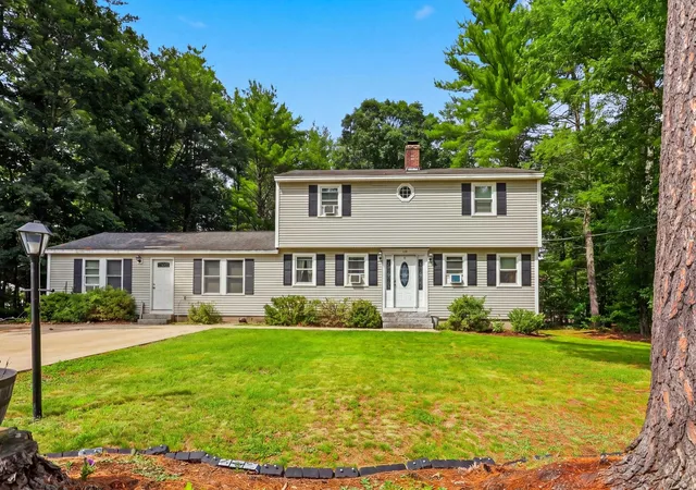 Photo 1 of Single family home for sale at 107 Bedford Rd, Merrimack, NH 03054 | MLS# 5102966 | Listing updated on 2026-08-04