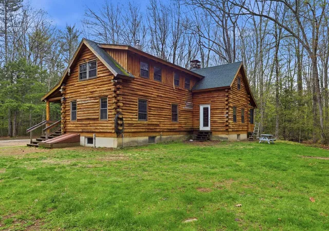 2nd image of 215 White Oak Rd, Center Barnstead, NH 03225 | MLS# 5102968