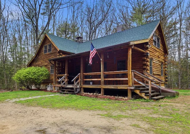 3rd image of 215 White Oak Rd, Center Barnstead, NH 03225 | MLS# 5102968