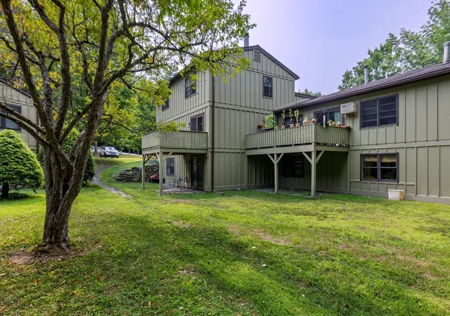 Photo 4 of Townhouse for sale at 25 Pleasant St #55, West Lebanon, NH 03784 | MLS# 5102983 | Listing updated on 2026-09-07