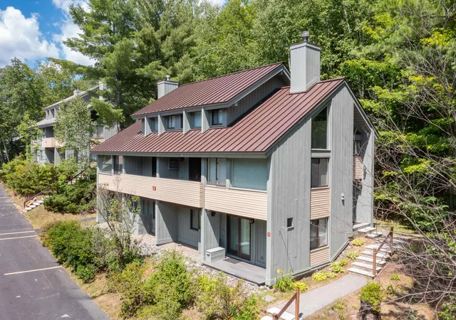 Photo 1 of Townhouse for sale at 19 Birch Rd #1, Lincoln, NH 03251 | MLS# 5102987 | Listing updated on 2026-08-23