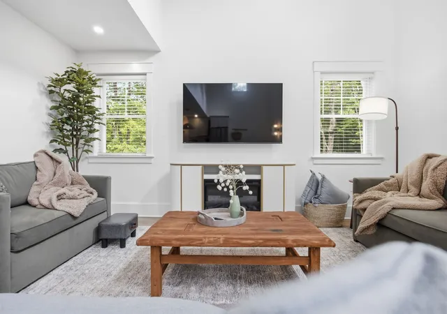 Photo 3 of Single family home for sale at 234 Paradise Dr, Moultonborough, NH 03254 | MLS# 5103011 | Listing updated on 2026-09-16