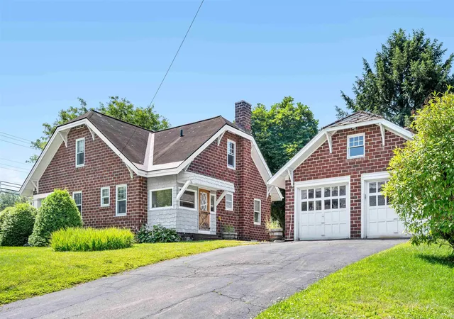 Photo 1 of Sale Pending at 267 South Main St, Barre, VT 05641 | MLS# 5103018 | Listing updated on 2026-08-25