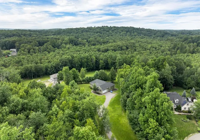 55th image of 10 Zoe Ln, Newton, NH 03858 | MLS# 5103027