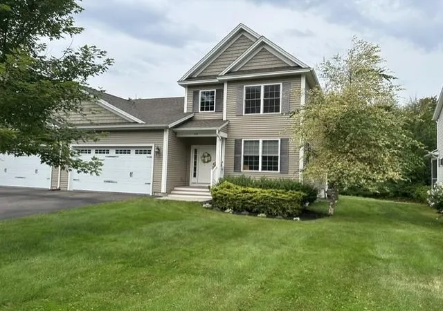 Photo 3 of Sale Pending at 69 Waterlefe Wy #16, Colchester, VT 05446 | MLS# 5103031 | Listing updated on 2026-08-17
