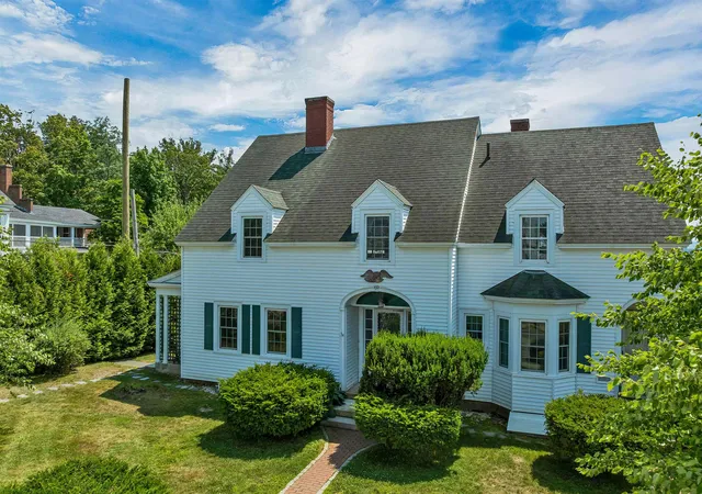 Photo 3 of Single family home for sale at 69 S Main St, Wolfeboro, NH 03894 | MLS# 5103036 | Listing updated on 2026-08-04