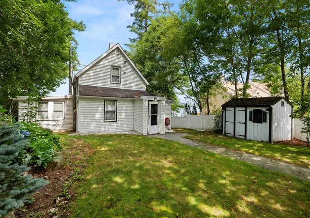 1st image of 20 S Shore Rd, Salem, NH 03079 | MLS# 5103037