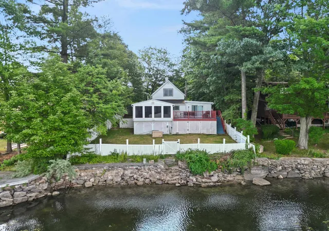 Photo 3 of Single family home for sale at 20 S Shore Rd, Salem, NH 03079 | MLS# 5103037 | Listing updated on 2026-08-04