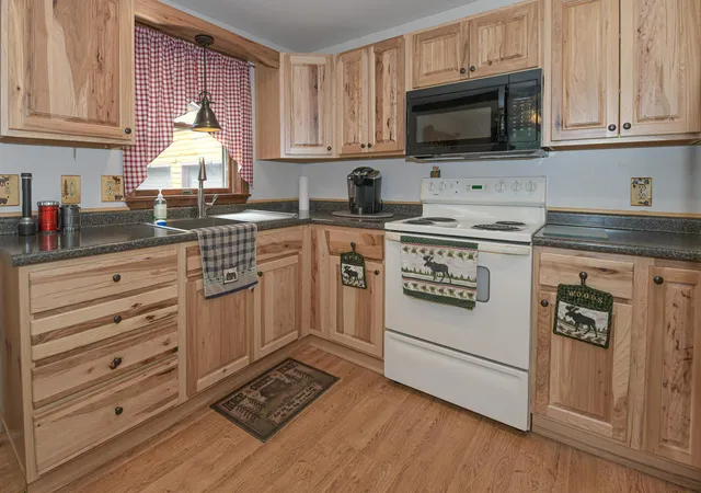 Photo 2 of Single family home for sale at 508 Union Hill Rd, Stow, ME 04037 | MLS# 5103053 | Listing updated on 2026-09-11