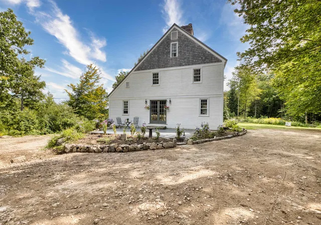 Photo 1 of Single family home for sale at 968 Washington Hill Rd, Silver Lake, NH 03875 | MLS# 5103073 | Listing updated on 2026-08-21