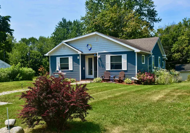 Photo 3 of Single family home for sale at 23 Mooney Dr, Alburgh, VT 05440 | MLS# 5103075 | Listing updated on 2026-09-09
