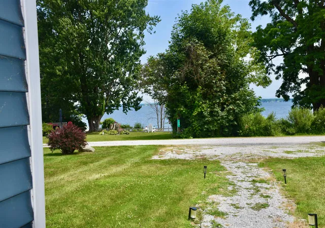 Photo 4 of Single family home for sale at 23 Mooney Dr, Alburgh, VT 05440 | MLS# 5103075 | Listing updated on 2026-09-26
