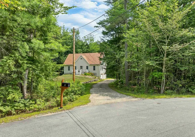 17th image of 88 Linwood Dr, Alton, NH 03809 | MLS# 5103093