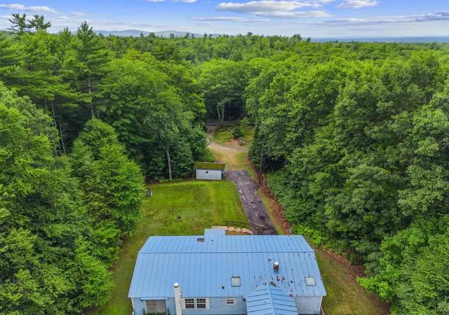 5th image of 380 Dowboro Rd, Pittsfield, NH 03263 | MLS# 5103104