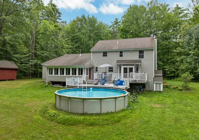 Photo 3 of Single family home for sale at 26 Robin Wy, Meredith, NH 03253 | MLS# 5103110 | Listing updated on 2026-08-03
