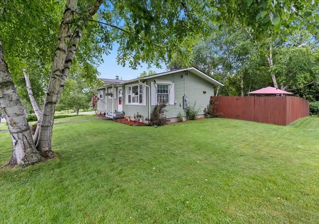 Photo 1 of Single family home for sale at 4 Westwood Pkwy, Barre, VT 05641 | MLS# 5103111 | Listing updated on 2026-08-29