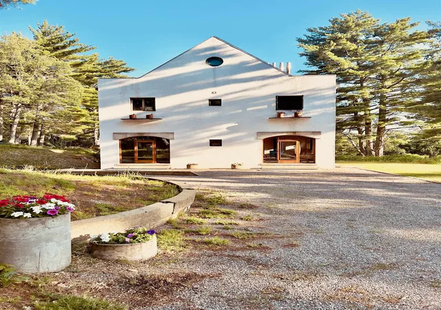 Photo 1 of Single family home for sale at 437 Avery Hill Rd, Alton Bay, NH 03810 | MLS# 5103112 | Listing updated on 2026-09-18