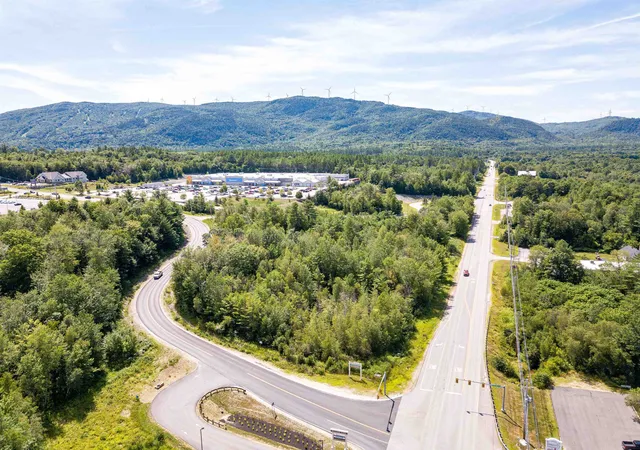3rd image of 2 Boulder Point Dr, Plymouth, NH 03264 | MLS# 5103114