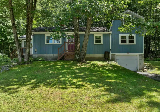 1st image of 10 Masquanipi Dr, Antrim, NH 03440 | MLS# 5103141