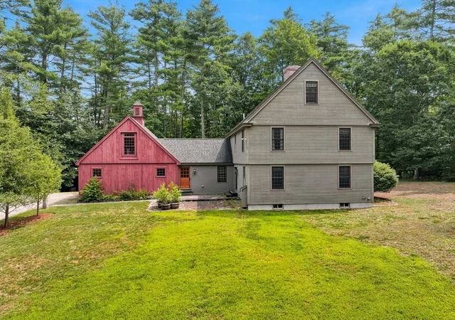 Photo 1 of Single family home for sale at 4 Russell Hill Rd, Brookline, NH 03033 | MLS# 5103171 | Listing updated on 2026-09-09