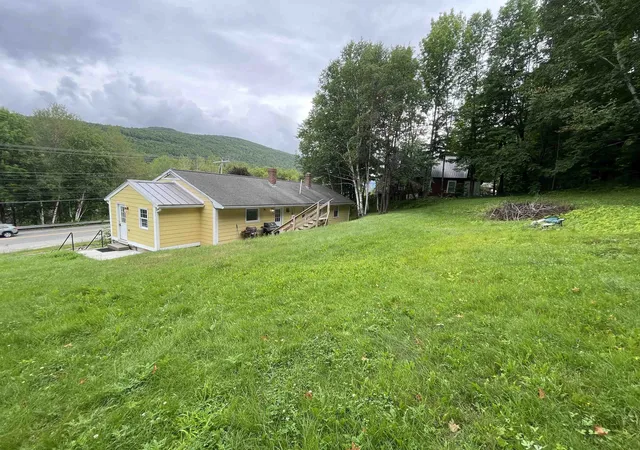 Photo 2 of Single family home for sale at 516 Old Glen Ave, Berlin, NH 03570 | MLS# 5103175 | Listing updated on 2026-09-17