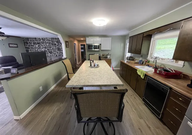 Photo 3 of Single family home for sale at 516 Old Glen Ave, Berlin, NH 03570 | MLS# 5103175 | Listing updated on 2026-09-30