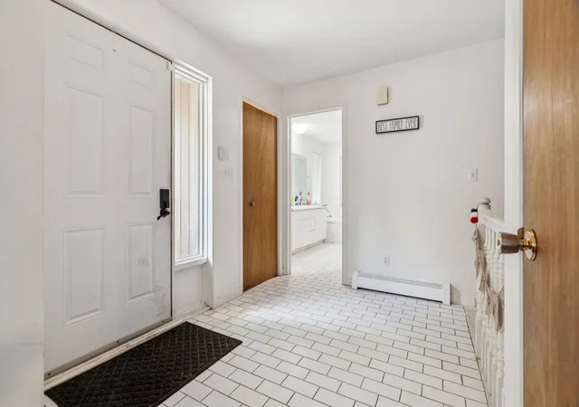 Photo 3 of Single family home for sale at 43 Hartness Wy, Hartford, VT 05059 | MLS# 5103178 | Listing updated on 2026-08-04