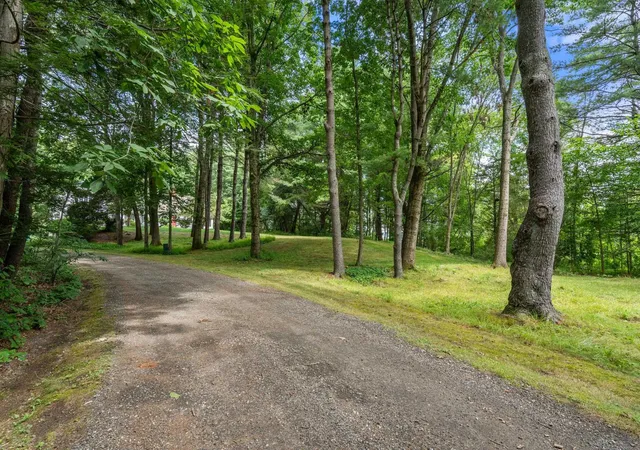 2nd image of 101 Exeter Rd, North Hampton, NH 03862 | MLS# 5103179