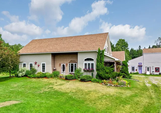 Photo 2 of Single family home for sale at 3452 Burton Hill Rd, Barton, VT 05822 | MLS# 5103187 | Listing updated on 2026-09-10