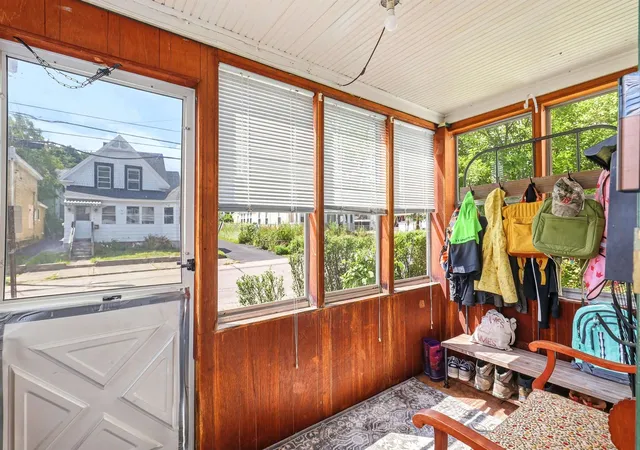 Photo 3 of Single family home for sale at 123 Jewett St, Manchester, NH 03103 | MLS# 5103195 | Listing updated on 2026-08-05