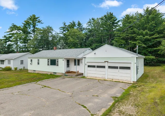 2nd image of 27 Cross Rd, Rochester, NH 03868 | MLS# 5103199