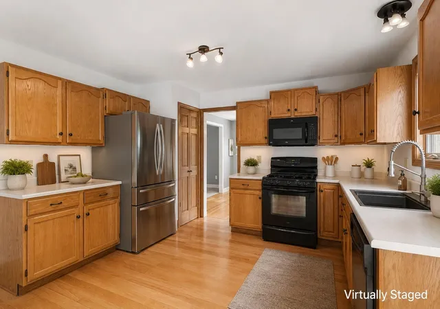 Photo 2 of Single family home for sale at 20 Tillotson Dr, Jericho, VT 05465 | MLS# 5103212 | Listing updated on 2026-08-04