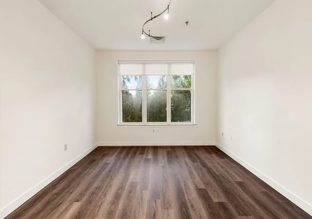 Photo 2 of Condo for sale at 370 Farrell St #114, South Burlington, VT 05403 | MLS# 5103214 | Listing updated on 2026-08-27
