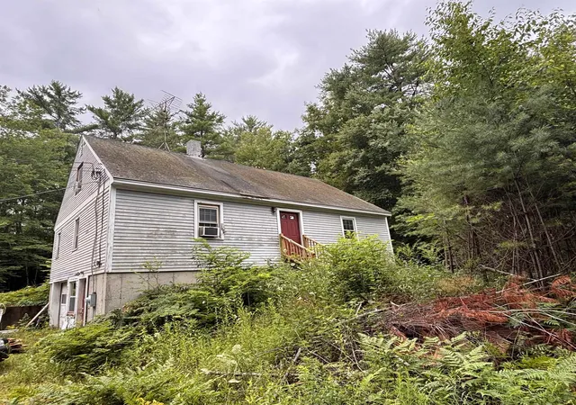 3rd image of 56 Old Tilton Rd, Canterbury, NH 03224 | MLS# 5103221
