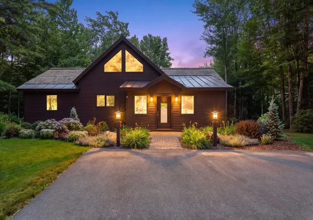 Photo 2 of Single family home for sale at 39 Snowy Owl Ln, Plymouth, VT 05056 | MLS# 5103229 | Listing updated on 2026-08-04