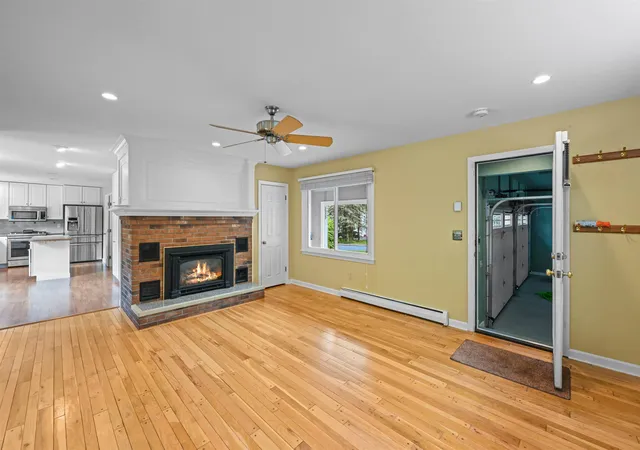 Photo 3 of Single family home for sale at 6 Quail Run, South Burlington, VT 05403 | MLS# 5103230 | Listing updated on 2026-08-27