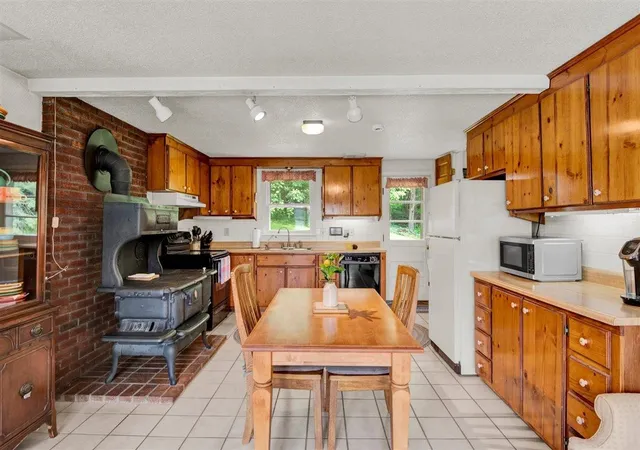 Photo 3 of House for sale at 12 Mountain View Rd, Jericho, VT 05465 | MLS# 5103233 | Listing updated on 2026-09-29