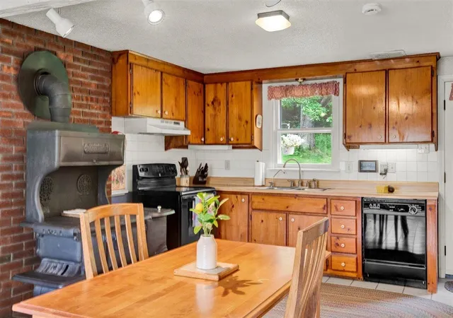 Photo 4 of House for sale at 12 Mountain View Rd, Jericho, VT 05465 | MLS# 5103233 | Listing updated on 2026-09-29